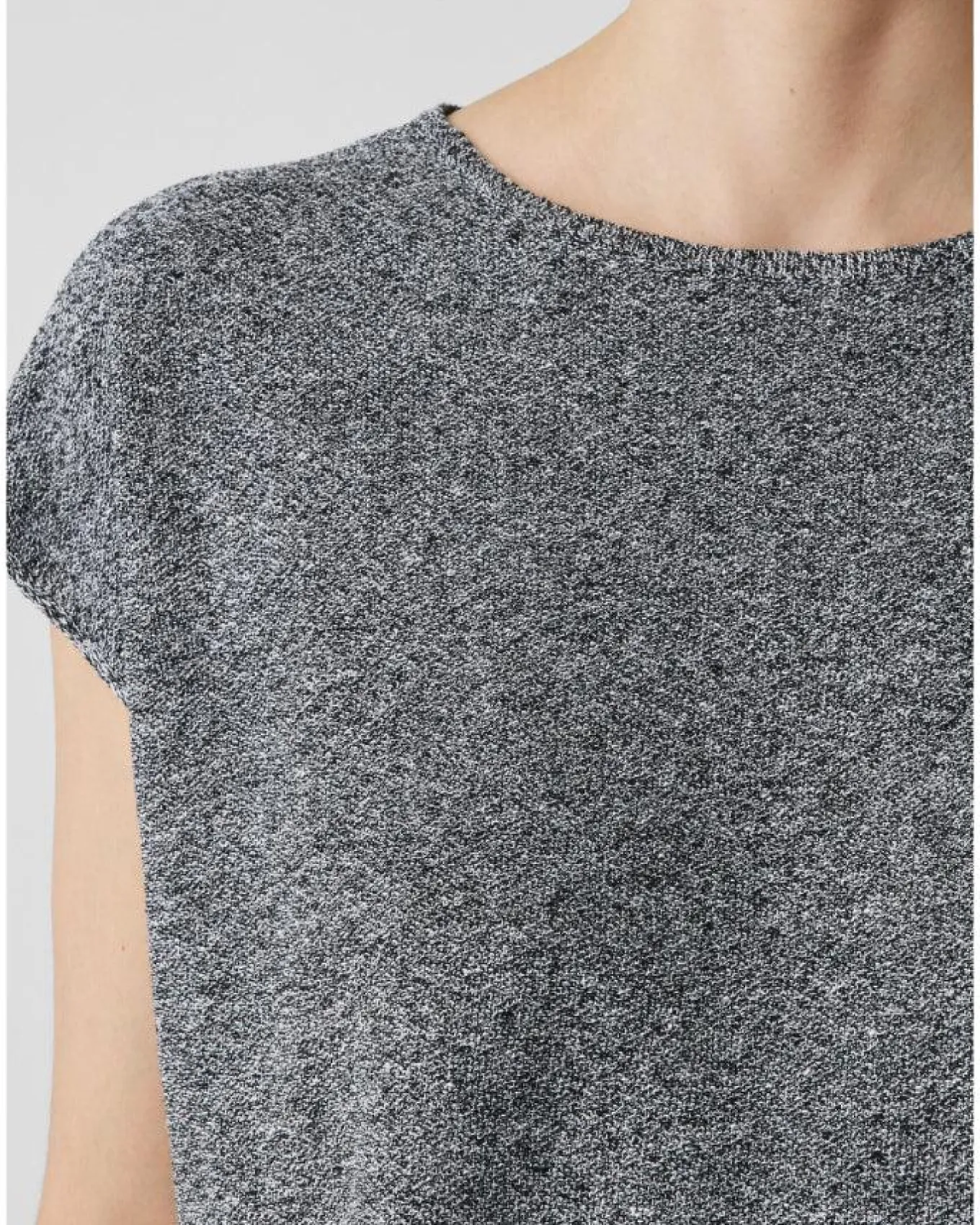 Eileen Fisher Crew Neck Box Top Black White