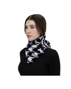 HiSO Herringbone Multi-Button Cowel Scarf