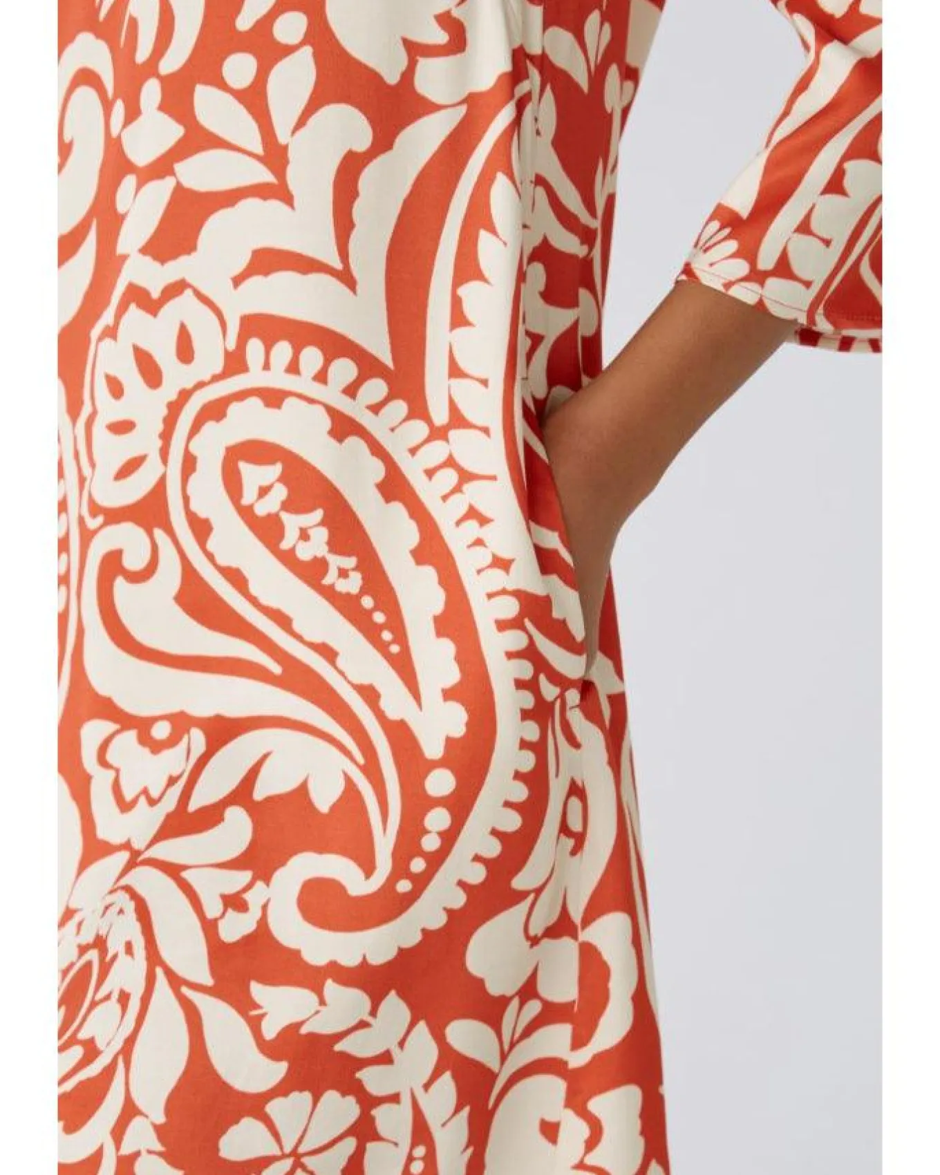 Oui Paisley Print Sheath Dress