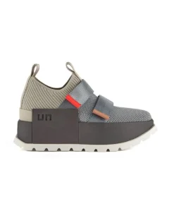 Roko Run 11 Platform Sneaker