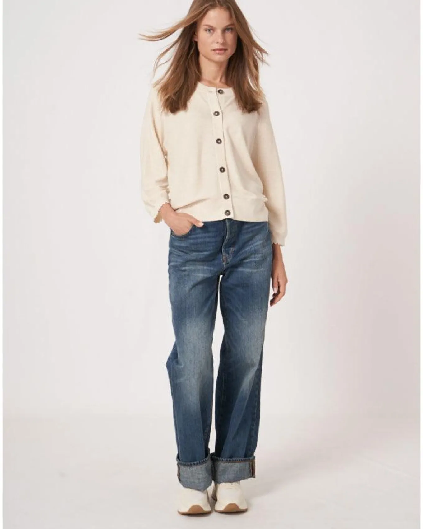 Scalloped Sleeve Hem Cardigan